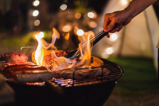 Barbecue with your choice of veg/non veg in the evening with music